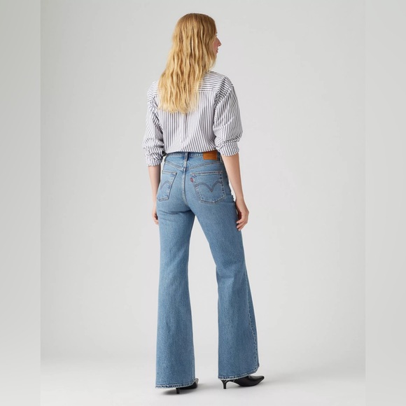 Levi's ribcage bell Blue Flare Jeans size 27 - Picture 2 of 6